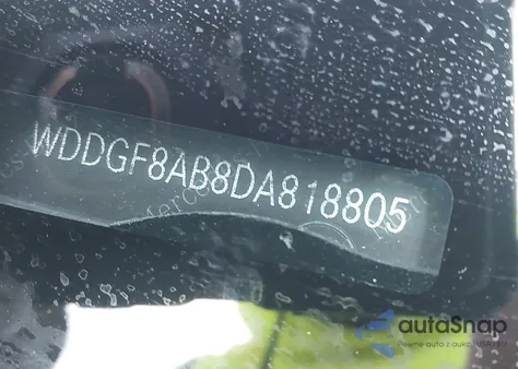 2013 Mercedes-Benz C 300 Sport 4Matic z USA, uszkodzony, nr VIN WDDGF8AB8DA818805